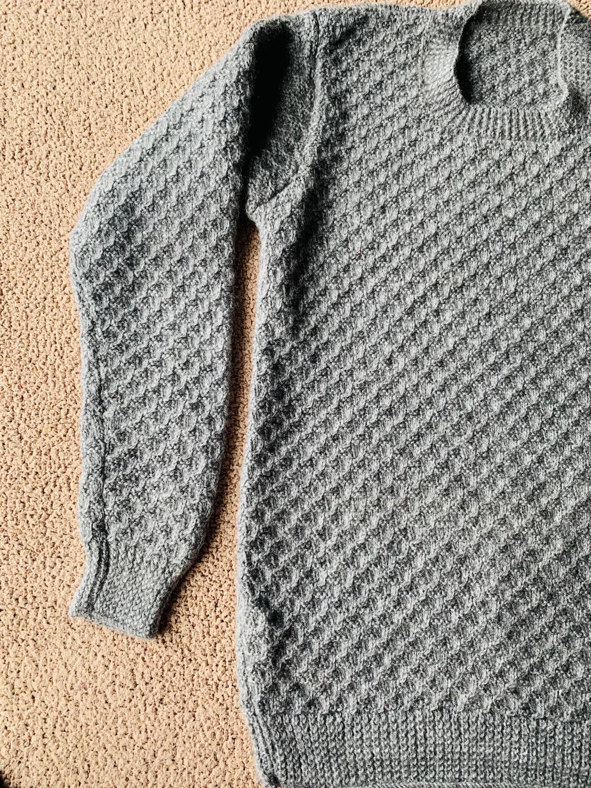 Unisex sweater