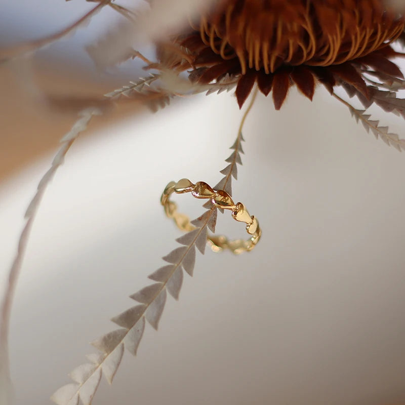 Vintage 18k Gold Wedding Rings for Girl Couple Circle Hollow Flower Heart Men's Ring Stainless Steel Prom Jewelry for Women Gift