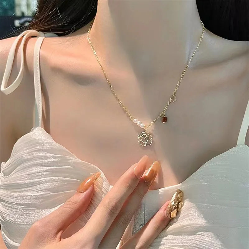 2023 New Fashion Trend Unique Design Delicate Vintage Zircon Flower Pearl Necklace Women Jewelry Wedding Party Premium Gift