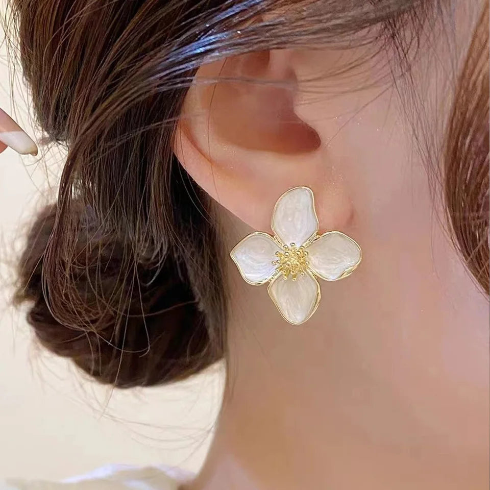 Yupsk Sweet Flower Stud Earrings For Women Vintage Metal Ear Stud Girl Fashion Multi-colored Fresh Earring Party Wedding Jewelry