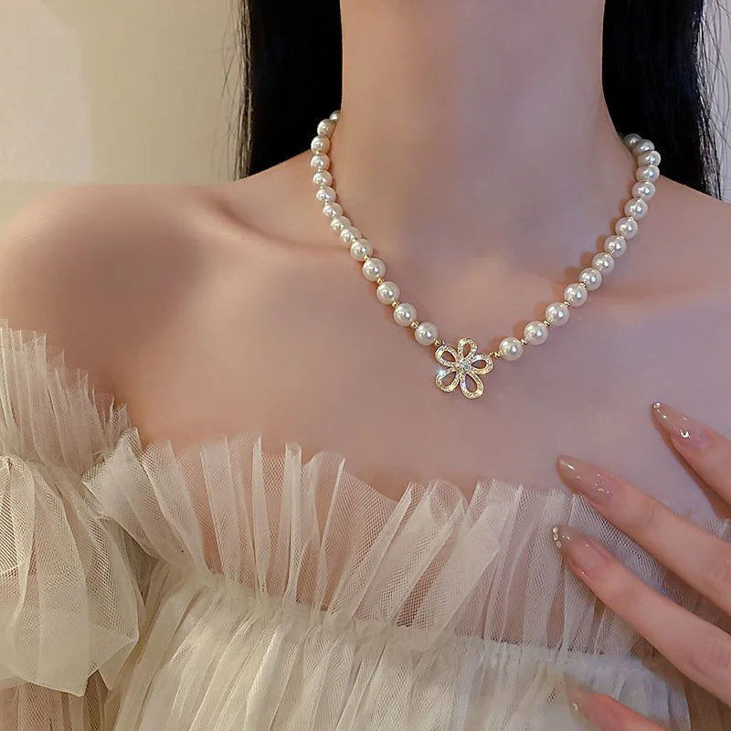 2023 New Fashion Trend Unique Design Delicate Vintage Zircon Flower Pearl Necklace Women Jewelry Wedding Party Premium Gift