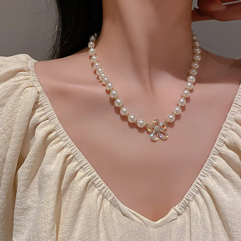 2023 New Fashion Trend Unique Design Delicate Vintage Zircon Flower Pearl Necklace Women Jewelry Wedding Party Premium Gift