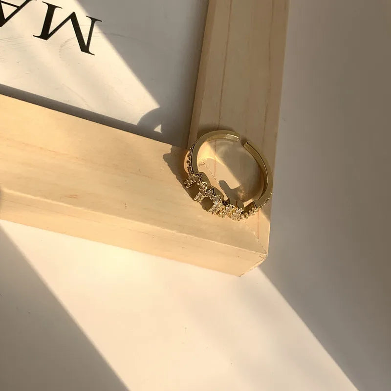 2024 Korean New Letter M Crystal Zircon Adjustable Ring for Women Gold Color Couple Rings Elegant Women's Daily Work Accessories
