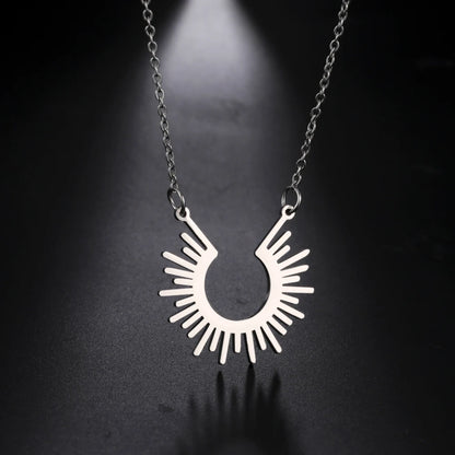 Skyrim Fashion Sun Ray Pendent Necklace Women Stainless Steel Chain Necklaces Bohemian Neck Jewelry Gifts for Friends 2025 New