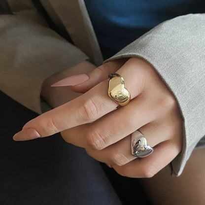 XIYANlKE Silver color Trend creativeNew Love Heart shaped Gold Ring LightLuxury Metallic Texture Girls jewelryCouple